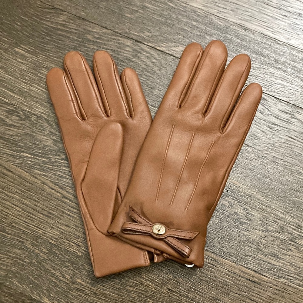 Coach Bow Leather Glove - size 8